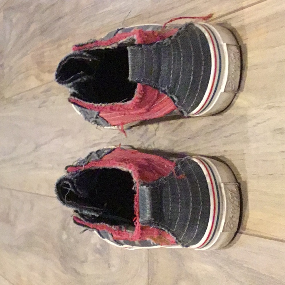 Blowfish distressed slip-on tennis shoes - Picture 3 of 5